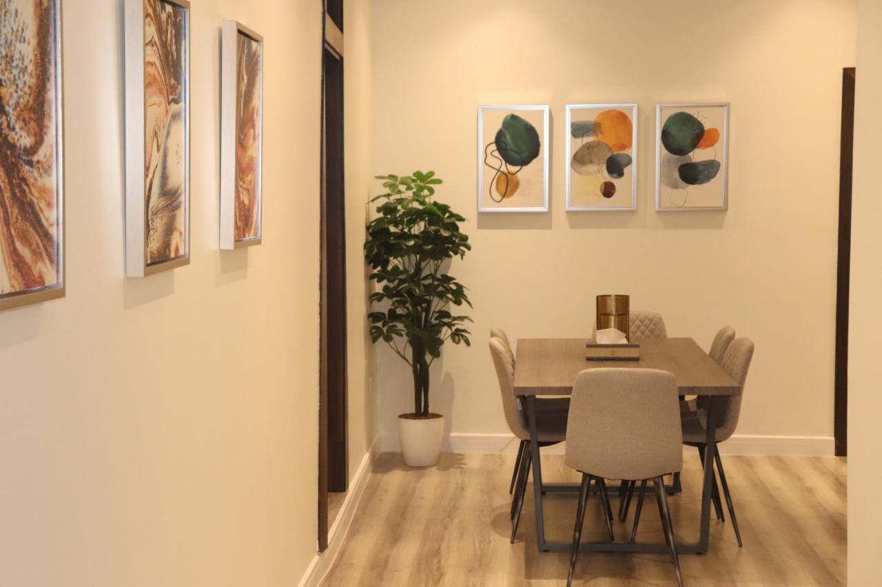 Thwary Hotel Suites Riyadh Exteriör bild