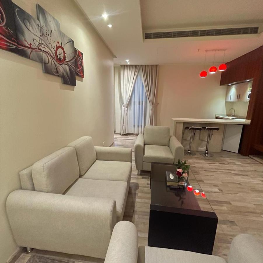 Thwary Hotel Suites Riyadh Exteriör bild
