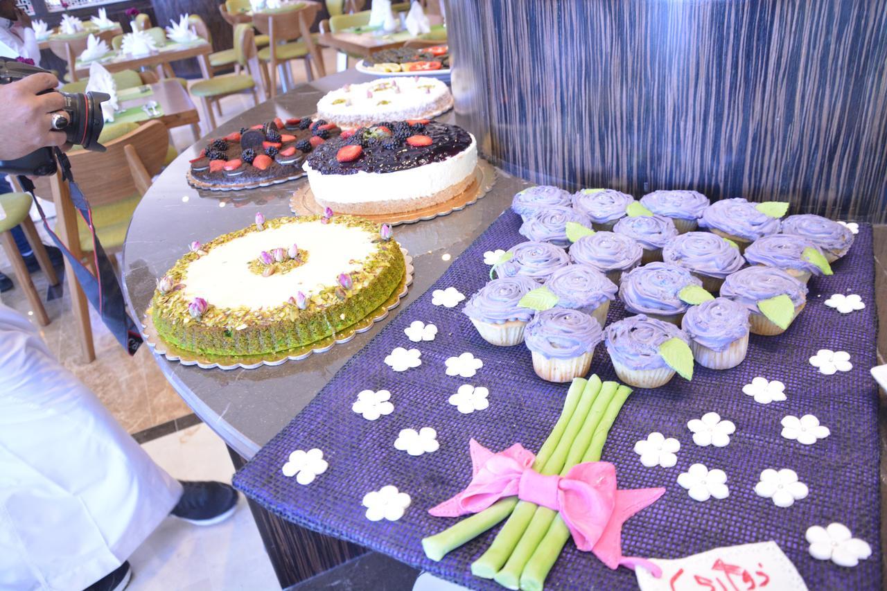 Thwary Hotel Suites Riyadh Exteriör bild