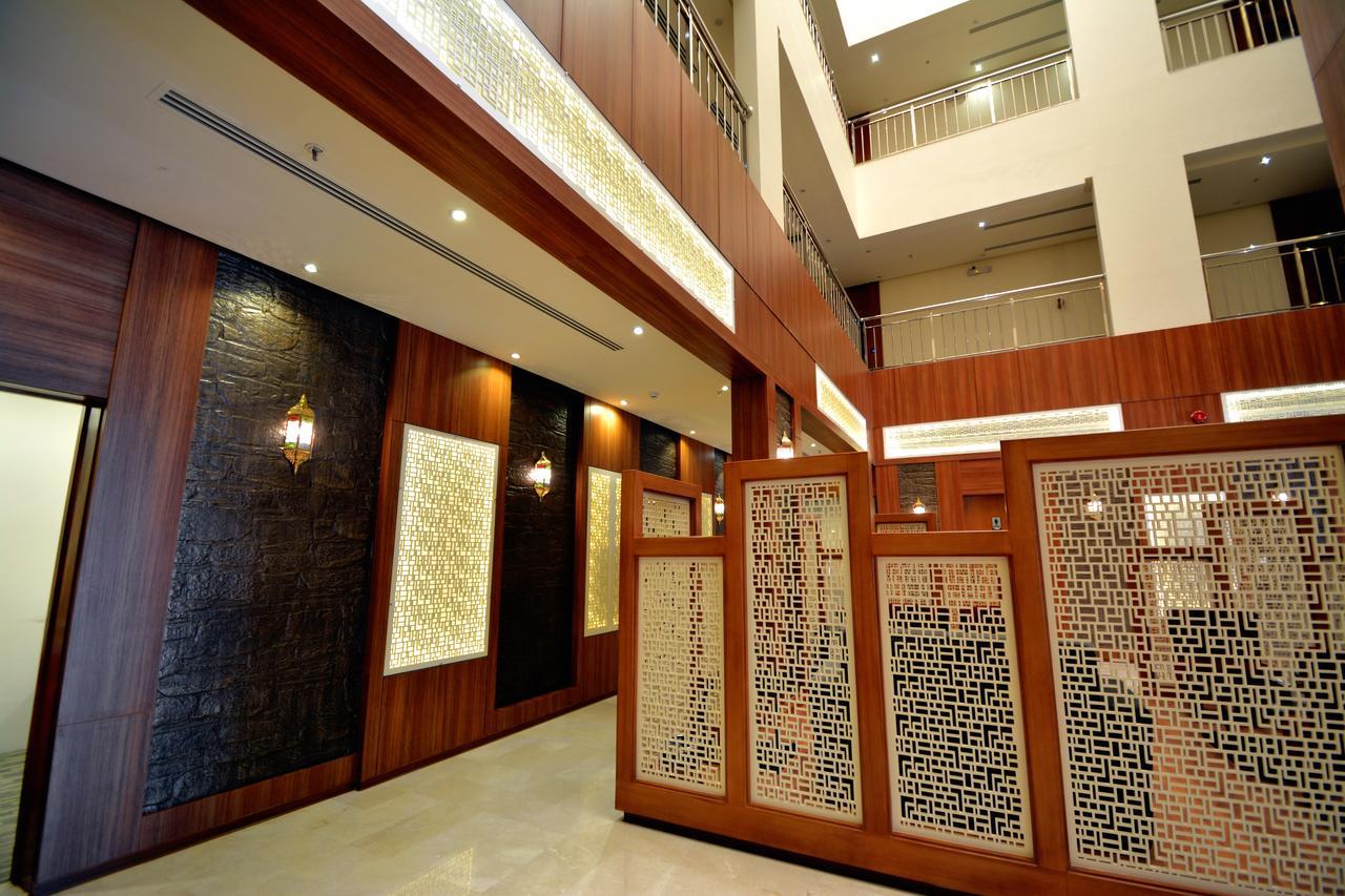 Thwary Hotel Suites Riyadh Exteriör bild