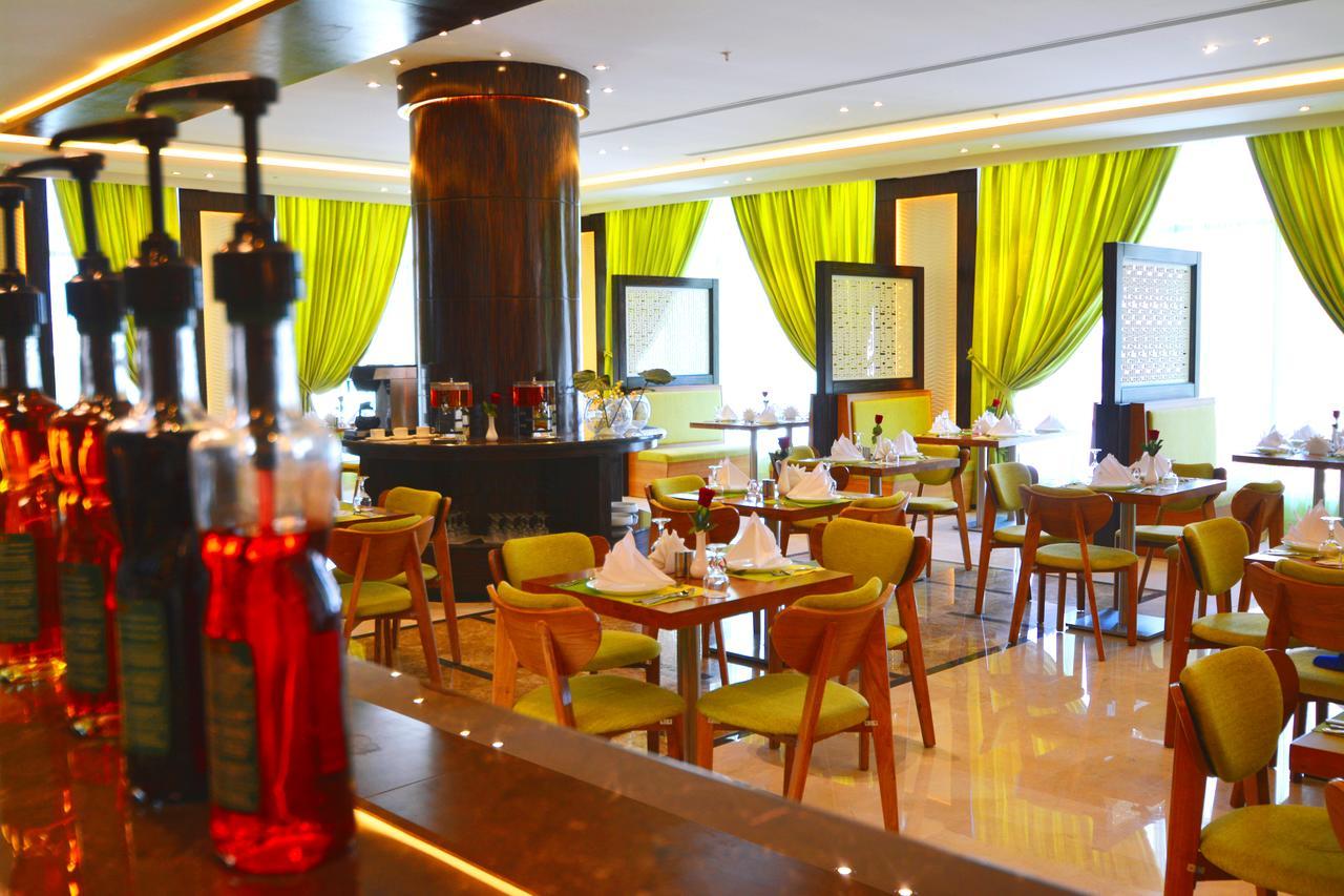 Thwary Hotel Suites Riyadh Exteriör bild
