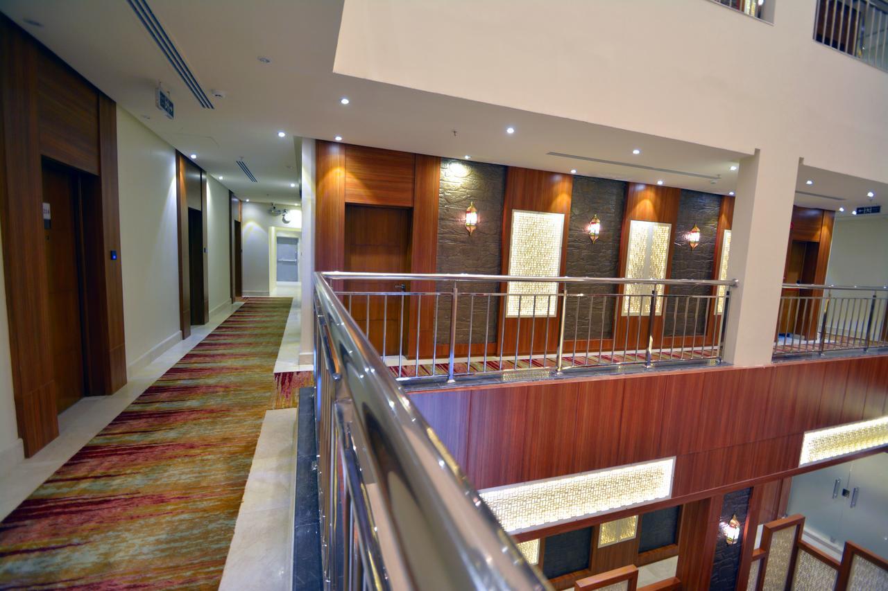 Thwary Hotel Suites Riyadh Exteriör bild