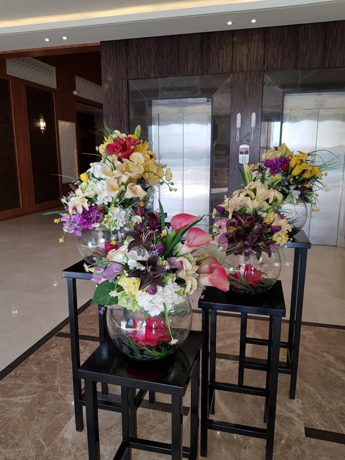 Thwary Hotel Suites Riyadh Exteriör bild
